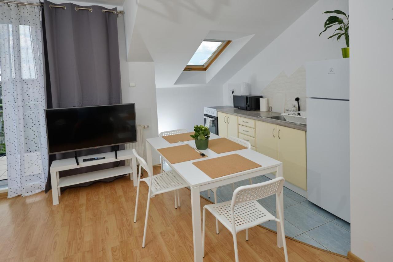 Apartment Sloneczny 7 *